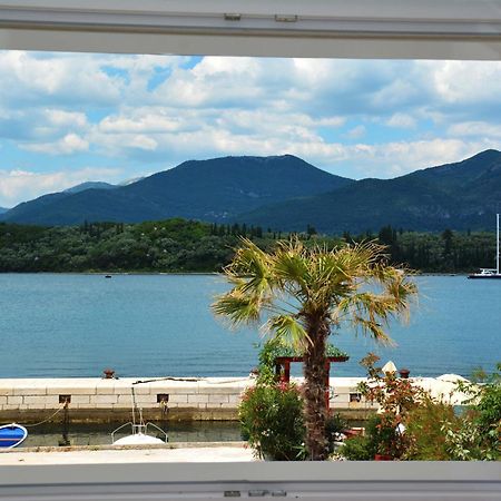 Apartments Harmonia Tivat Pokoj fotografie