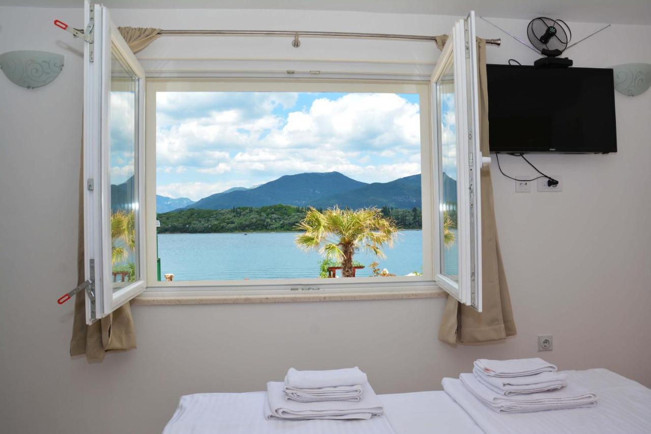Apartments Harmonia Tivat Pokoj fotografie