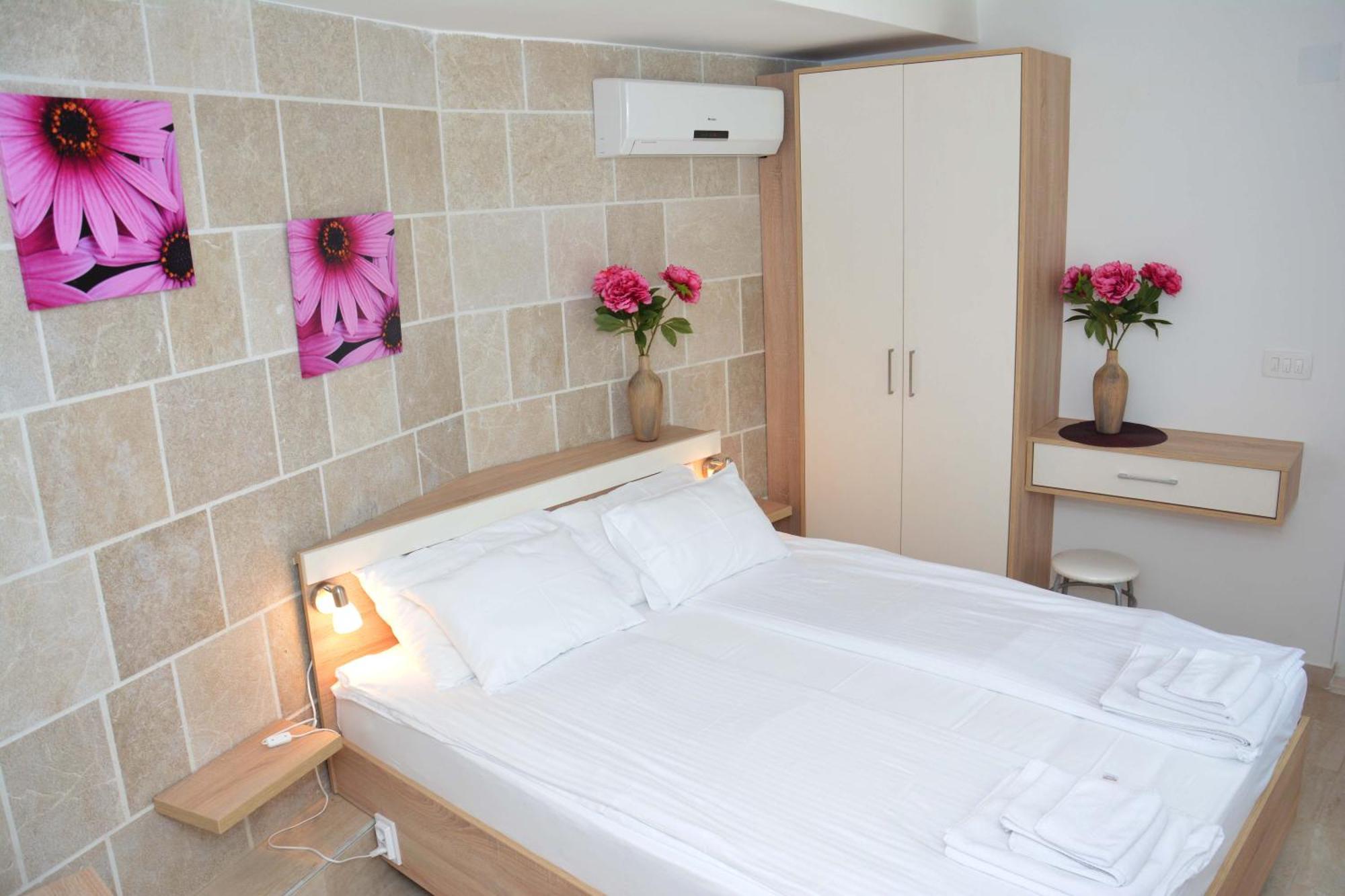 Apartments Harmonia Tivat Pokoj fotografie