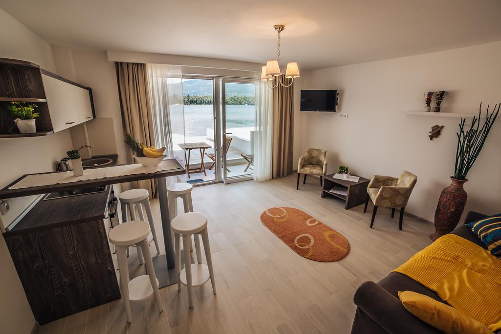 Apartments Harmonia Tivat Exteriér fotografie